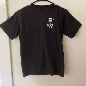 Black t-shirt